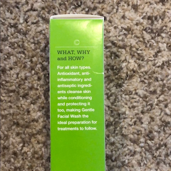 Gentle Facial Wash - Picture 2 of 3